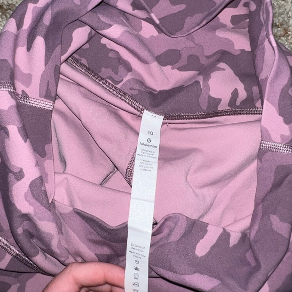Lululemon Incognito Pink Camo 25” Align Pants Leggings 10 MINT - Picture 4 of 4